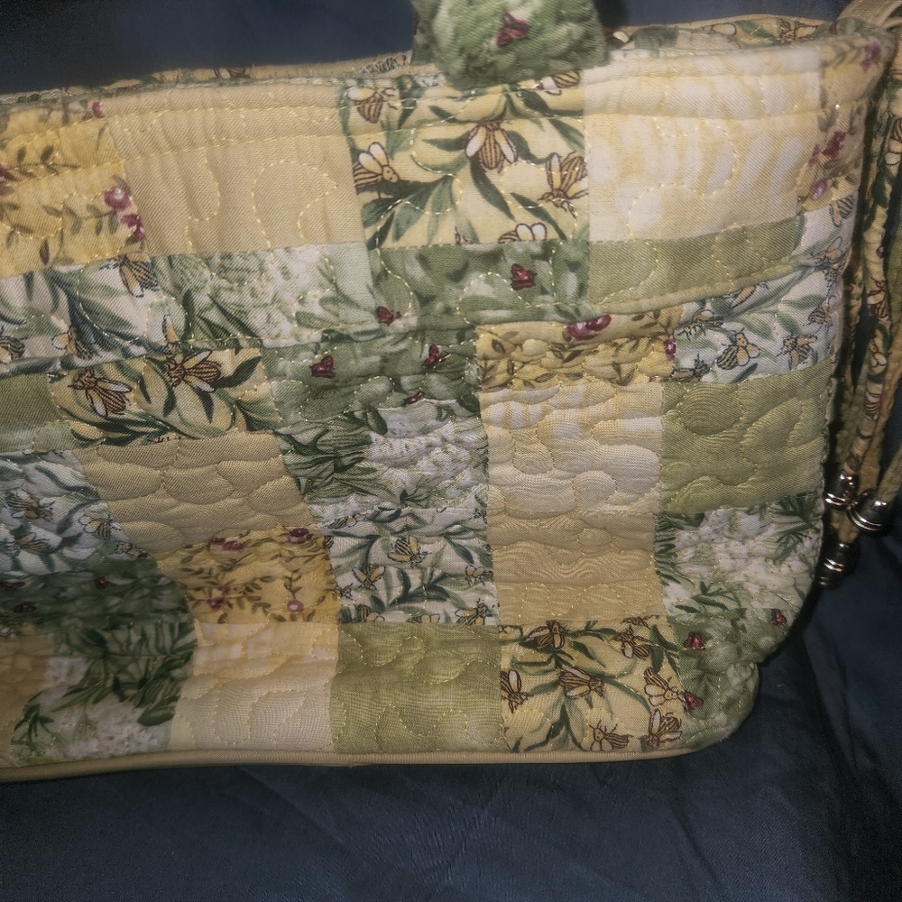 Donna Sharp Patchwork Bumble Bee Purse - image 8